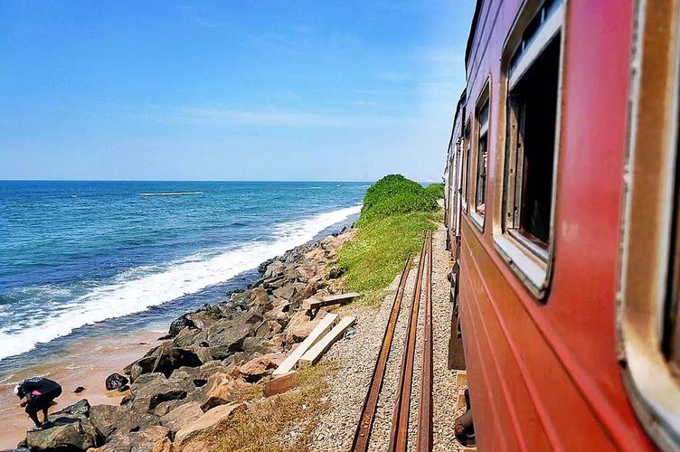 斯里兰卡海上火车-斯里兰卡沿海小火车